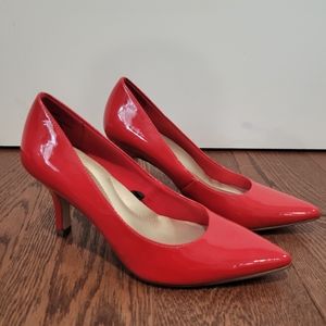 East 5th kitten heel pumps